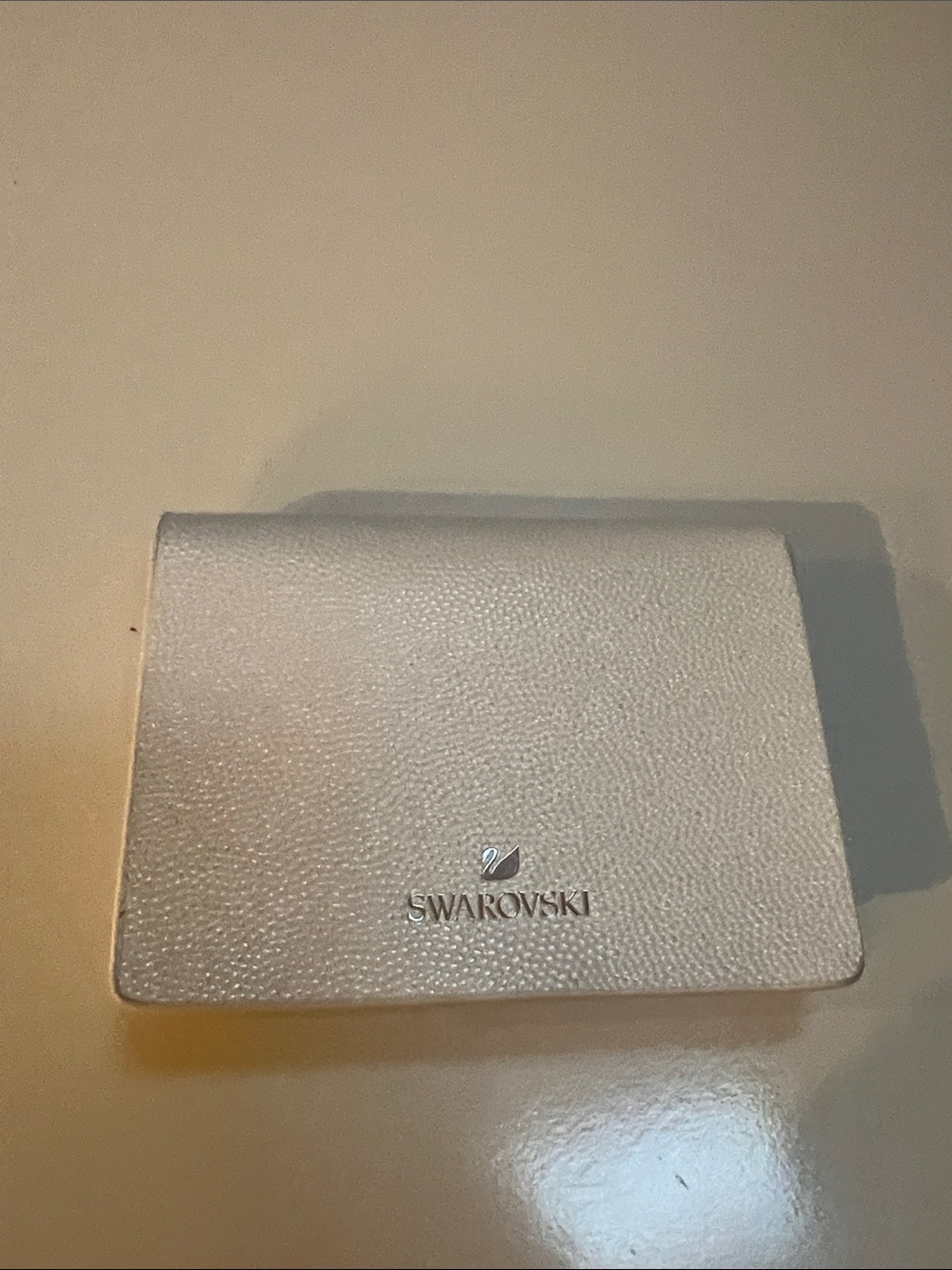 Swarovski Magnetic White Card Holder with Silver Logo